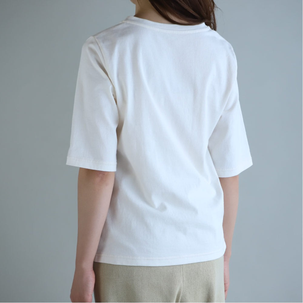 汗ジミ防止・二の腕カバー40代の女性のためのコットンTシャツ(レディース)/5分袖丈