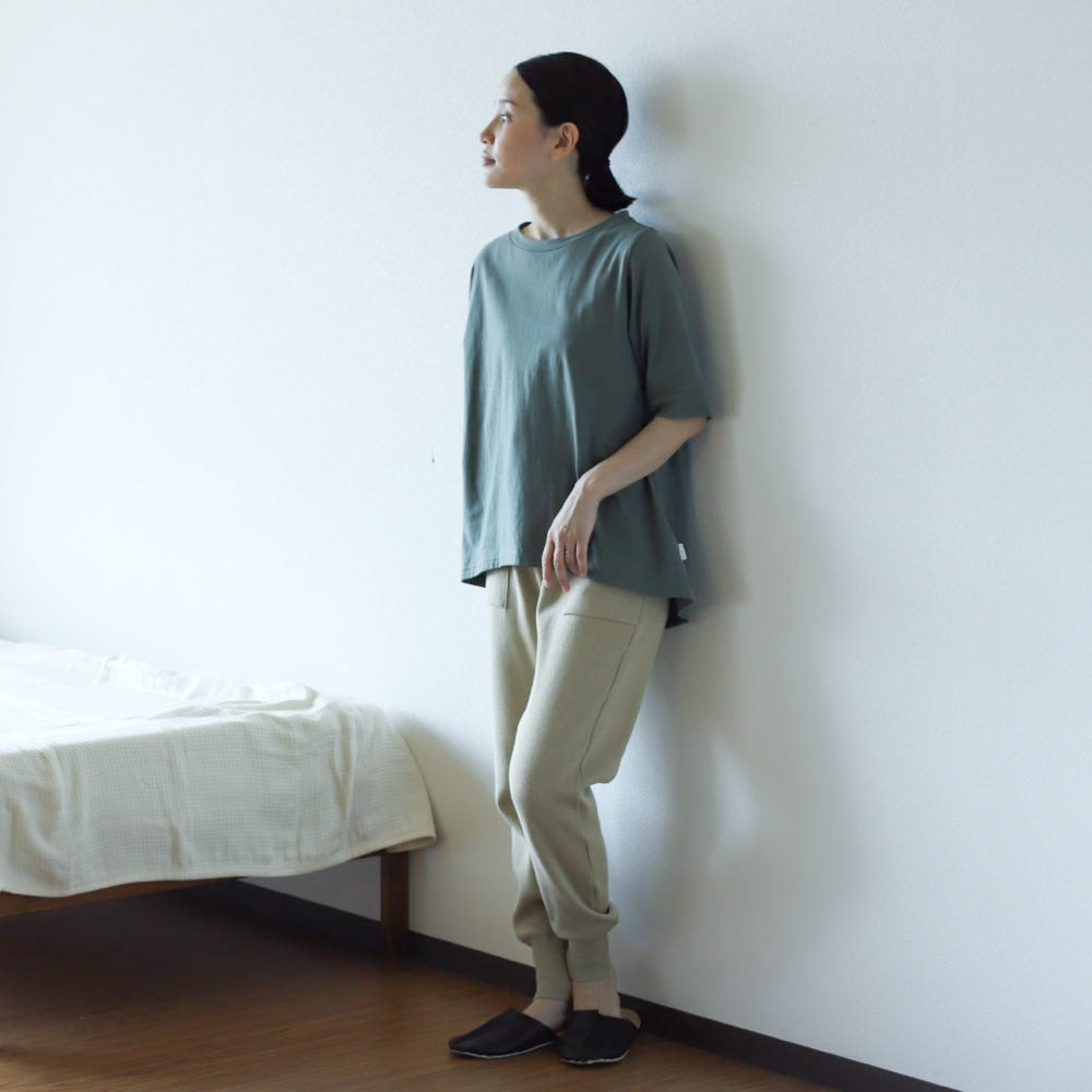 お腹まわりに張りつかない天然素材ヨガウェアフレアーTシャツ/5分袖丈|国産(日本製)綿100%